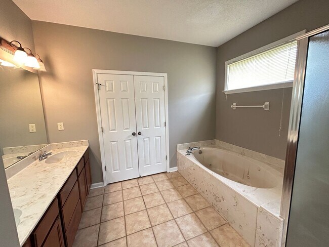Building Photo - 6440 E Forked River Cove
