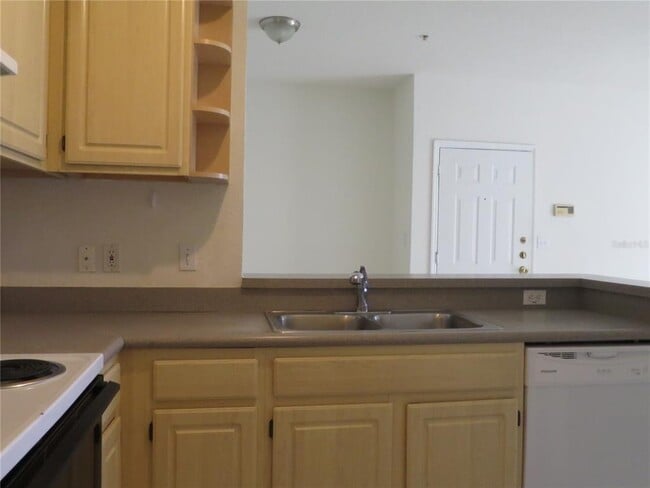 Building Photo - 8826 Dunes Ct