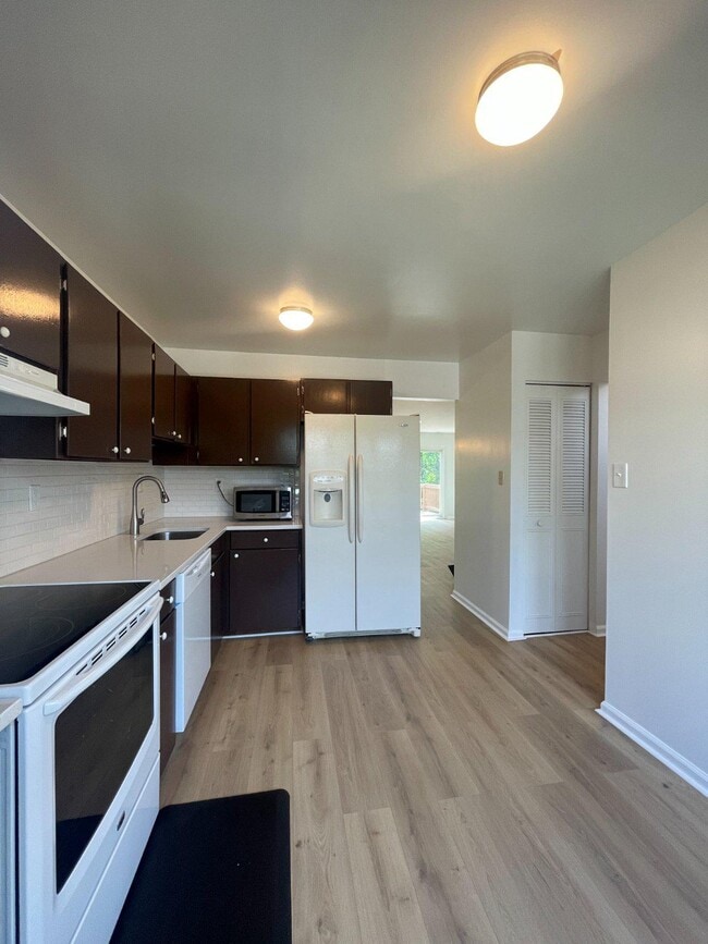 Building Photo - 4141 Pleasant Meadow Ct