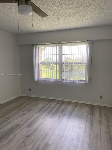 Building Photo - 12601 SW 13th St