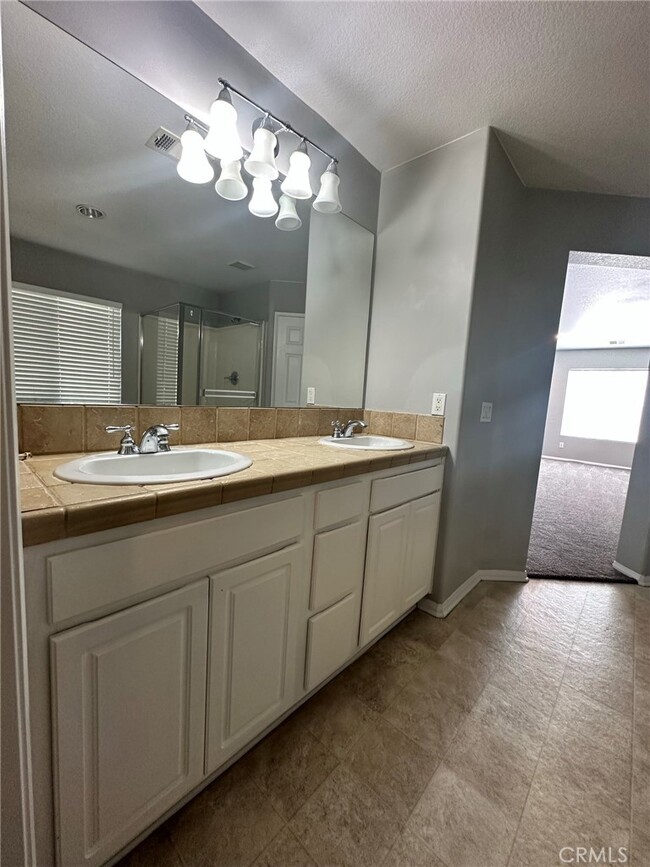 Building Photo - 14886 Shetland Ct