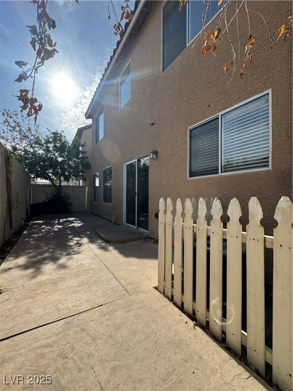 Building Photo - 9934 Juniper Haven Ave