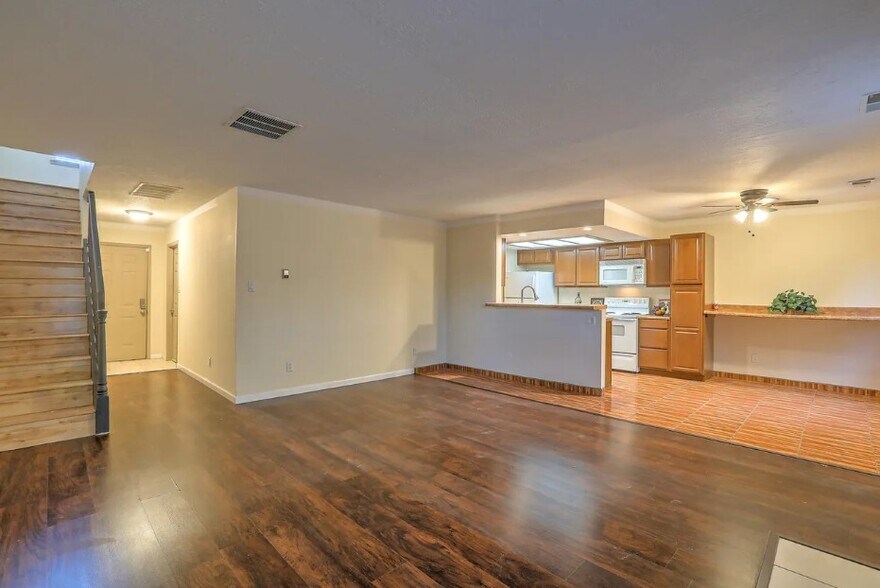 Building Photo - 3035 Bright Star Dr NW