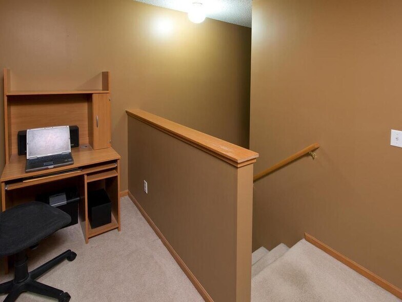 Building Photo - 14179 Plymouth Ave