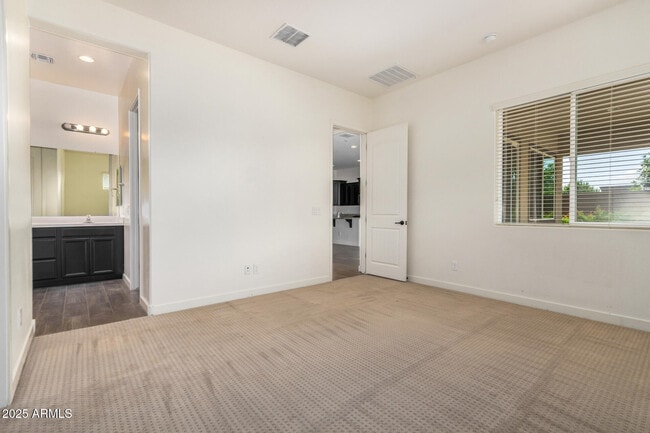 Building Photo - 9320 S 55th Pl