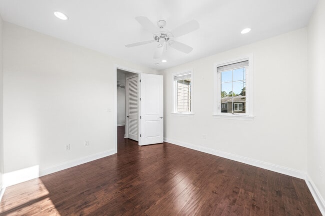 Building Photo - 143 Christian Dr