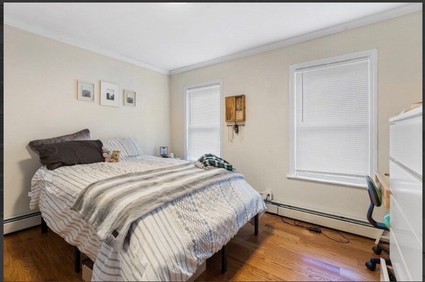 Bed 2 of 2 - 288 Athens St