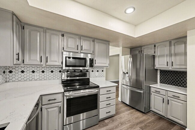 Building Photo - 7980 S Harrison Cir
