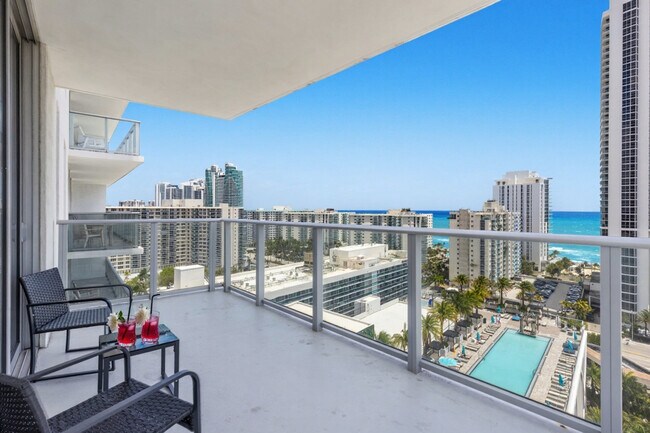 Building Photo - 4010 S Ocean Dr