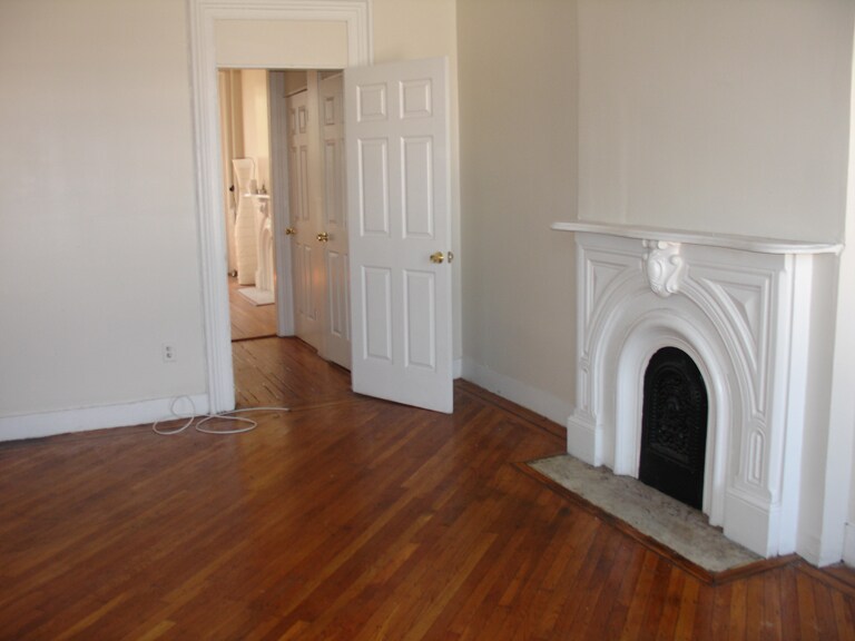 Building Photo - 533 Franklin Ave
