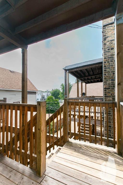 Building Photo - 3058 N Greenview Ave