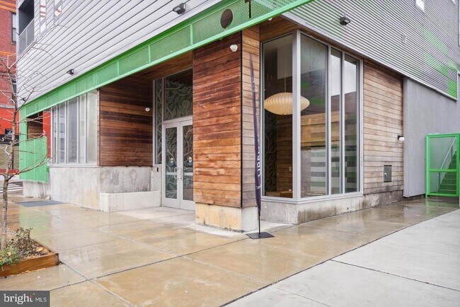 Building Photo - 1501 N 31st St