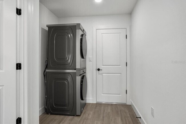 Building Photo - 2881 48th Way E