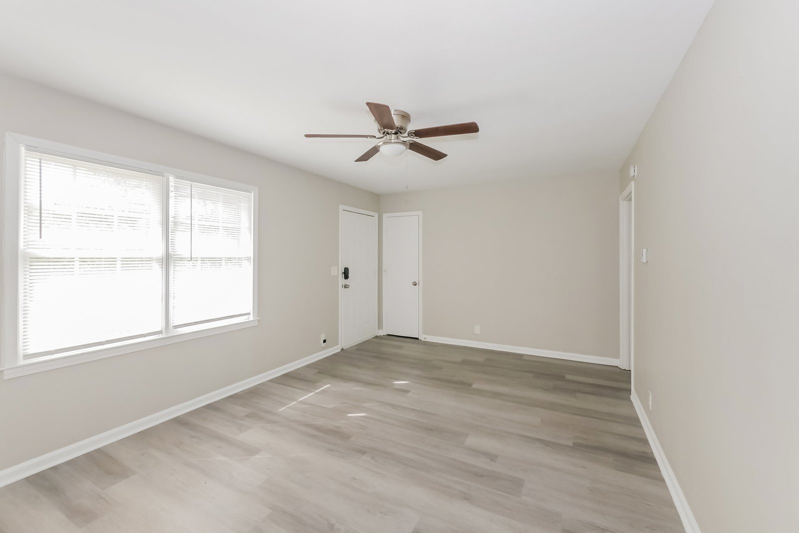 Building Photo - 4150 Roman Ct