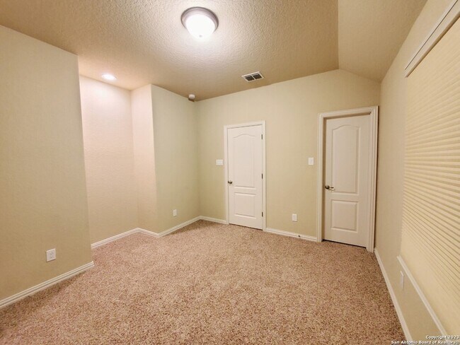 Building Photo - 11927 Jasmine Way