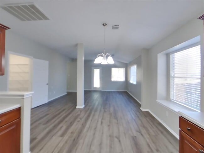 Building Photo - 1411 Catalina Dr