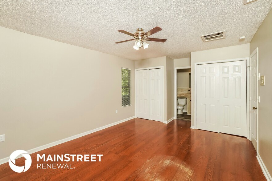 Building Photo - 8090 River Country Dr