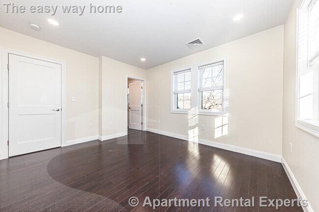 Building Photo - 48 Caldwell Rd