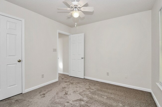 Building Photo - Updated Three Bedroom Home in Northwoods N...