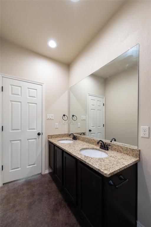 Building Photo - 245 Joanne Lp