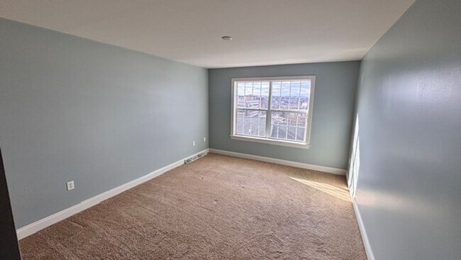 Building Photo - $2,000 townhome for rent Swatara township 3 bed 2.5 baths