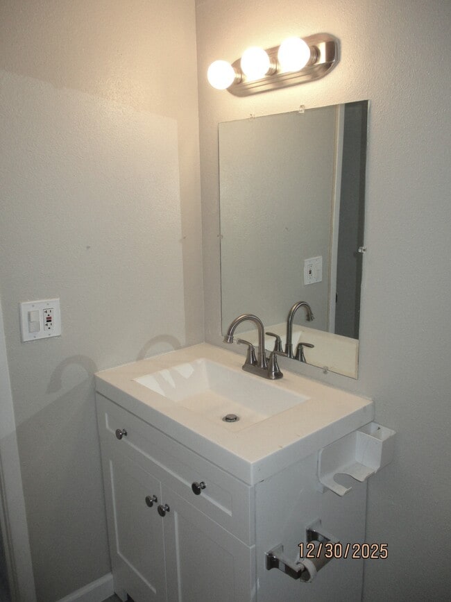 Building Photo - 3861 Montgomery Blvd NE