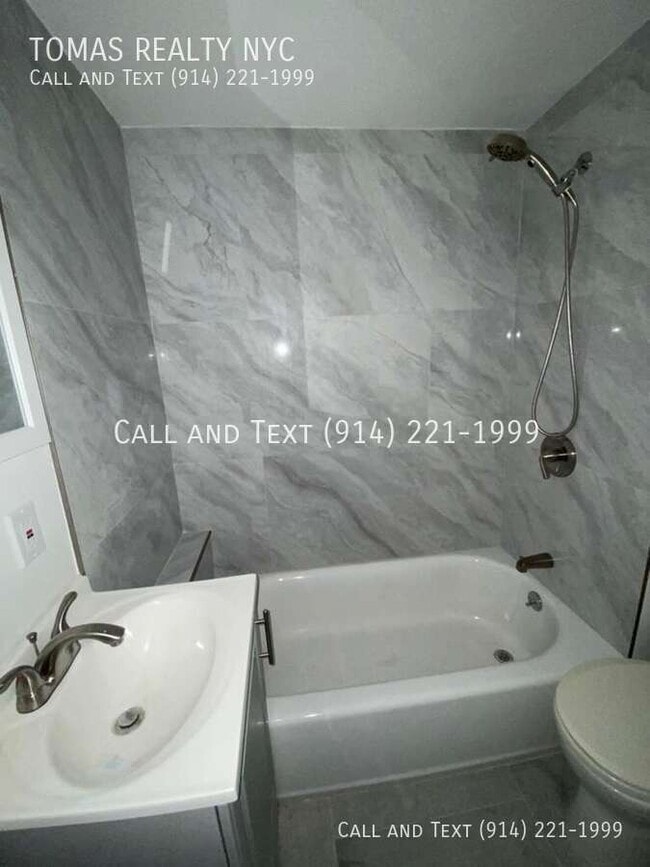 Building Photo - 109 Linden St