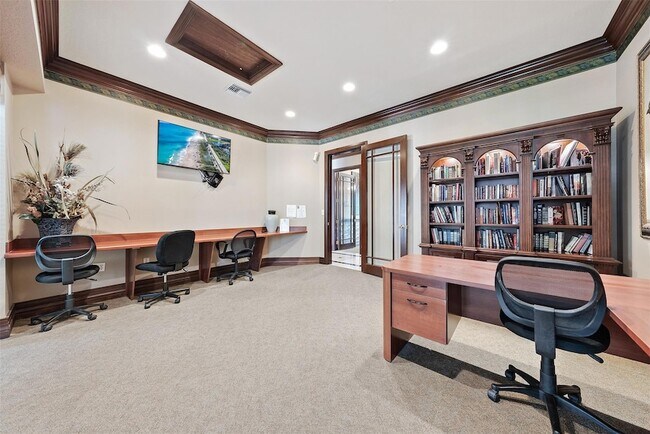 Building Photo - 3019 Alcazar Pl