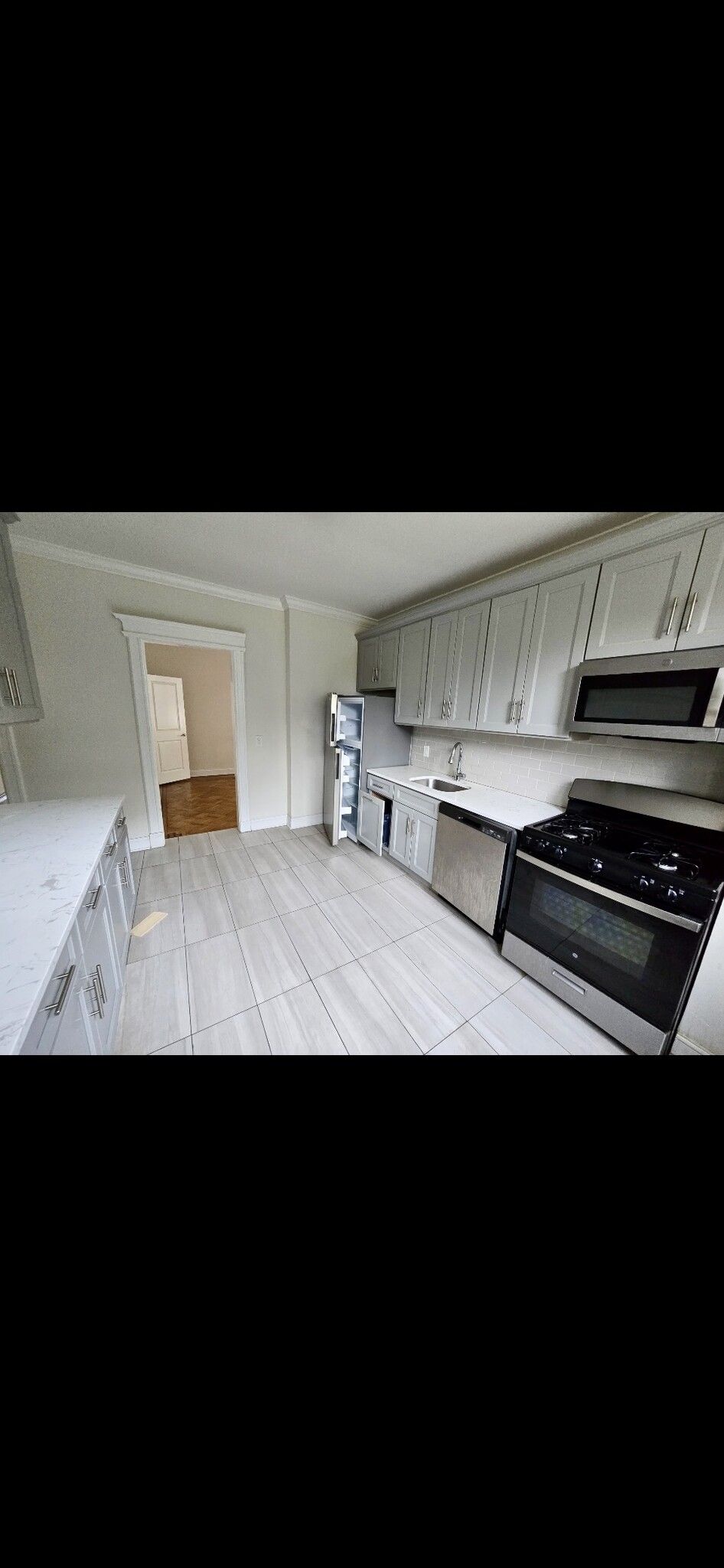 Building Photo - 228 Saint Marks Pl