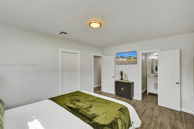 Building Photo - 19625 NW 6th Pl