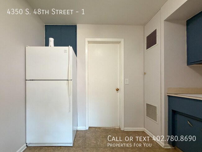 Building Photo - 4350 S 48th St