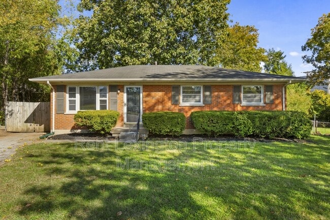 Primary Photo - 2461 Mirahill Dr