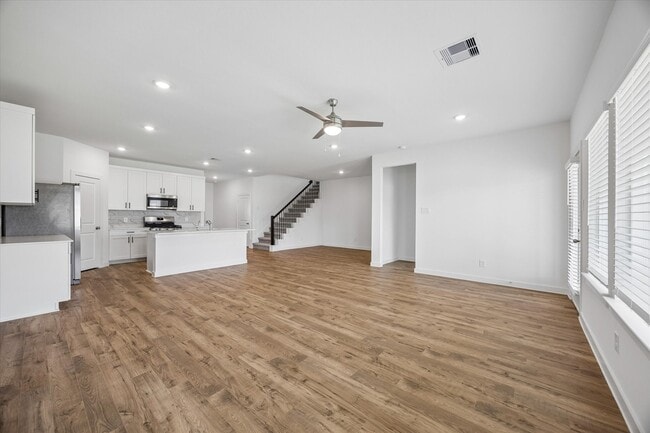 Building Photo - 3306 Bonnie Hts St