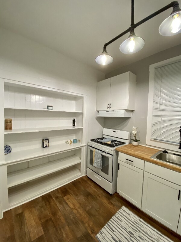 Building Photo - 1228 N St