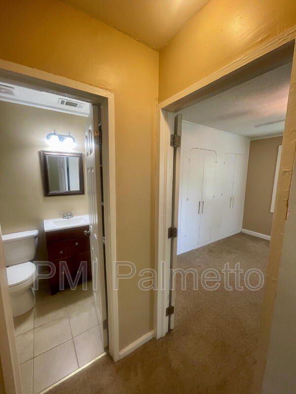 Building Photo - 241 Vallejo Cir