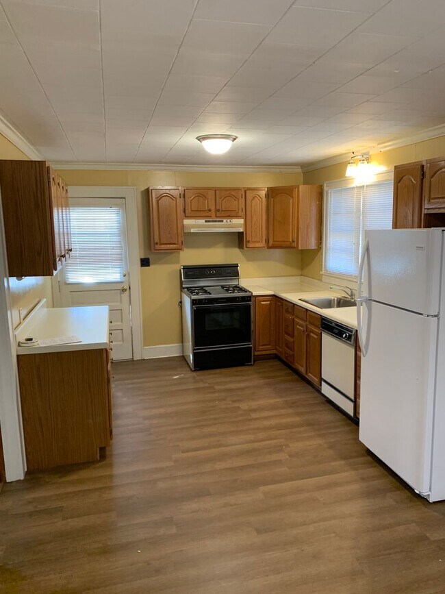 Building Photo - 3 bedroom Salisbury home