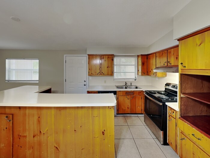 Building Photo - 1566 Quante Rd