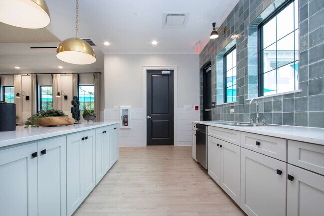 Building Photo - Lakeside Luxury in Parrish - 5 Bedroom BRAND NEW HOME