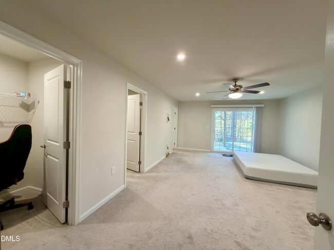 Building Photo - 1110 Romeria Dr