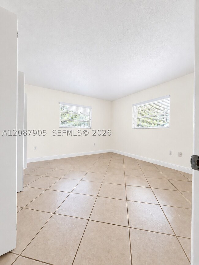 Building Photo - 8475 SW 94th St