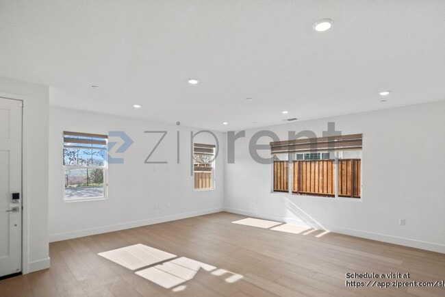 Building Photo - 53 W San Francisco Dr