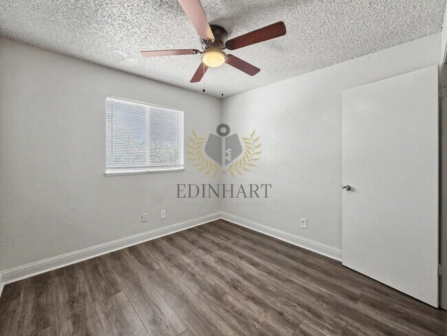 Building Photo - 3948 E Woodward Ave