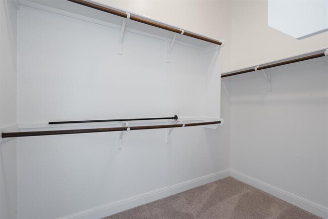 Building Photo - 209 Methodius Dr