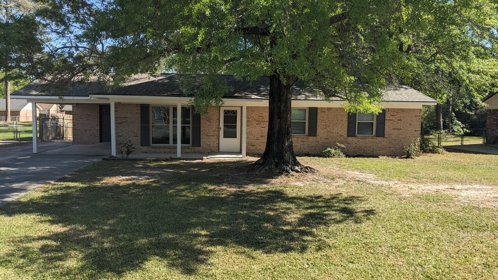 Building Photo - 123 Greene Dr