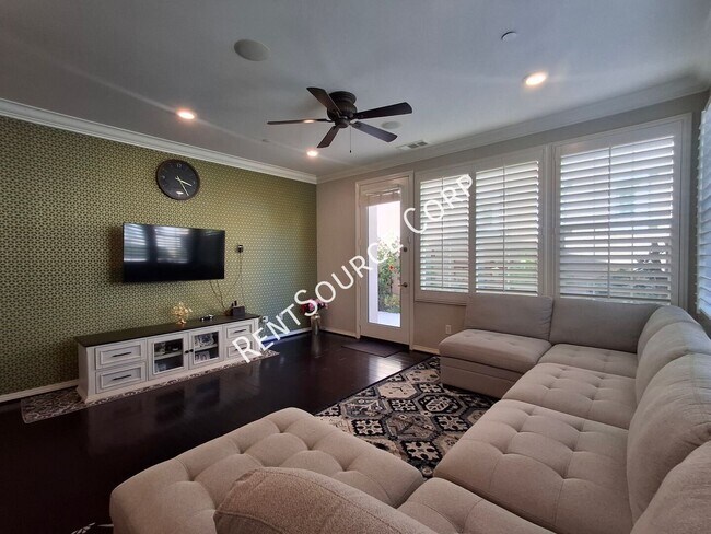 Building Photo - 24355 Verdugo Cir