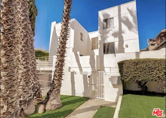 Building Photo - 1823 20th St