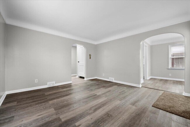 Building Photo - 16283 Carlisle St