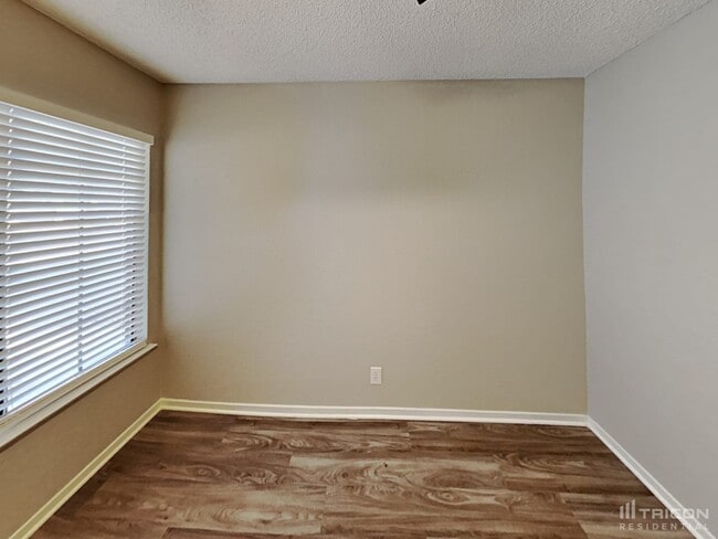 Building Photo - 6649 Gazelle Dr