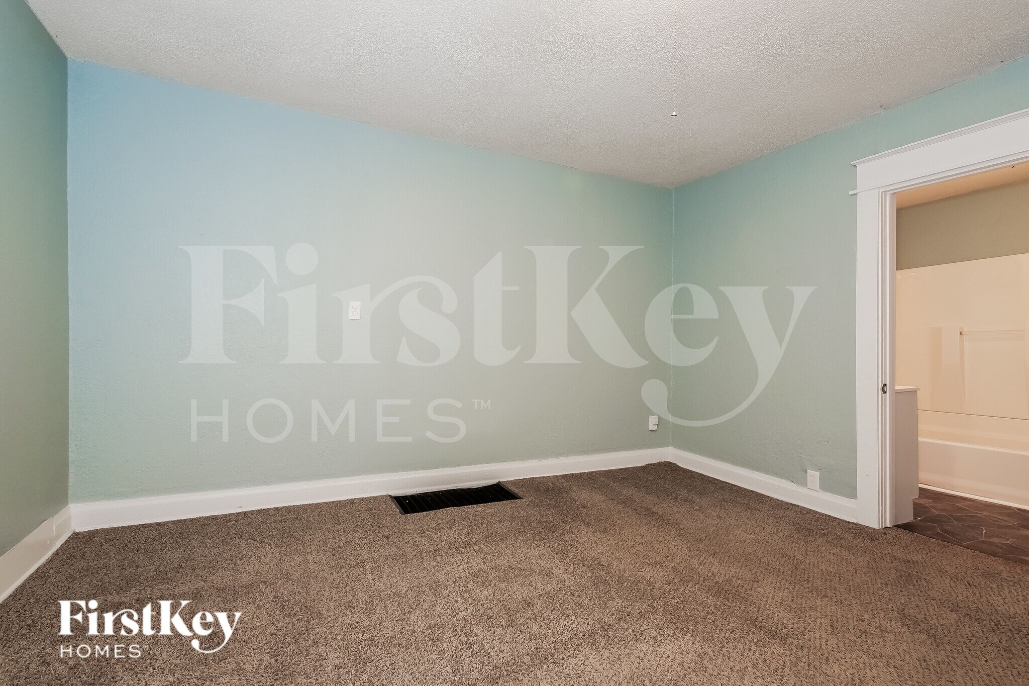 Building Photo - 6014 Virginia Ave