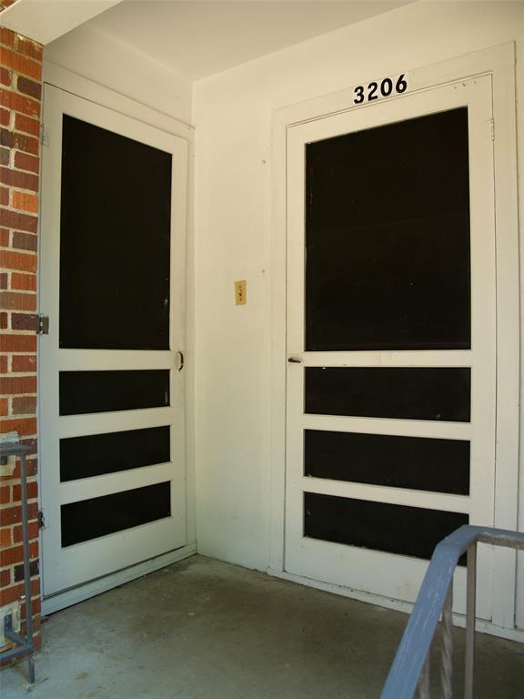 Building Photo - 3206 Tom Green St